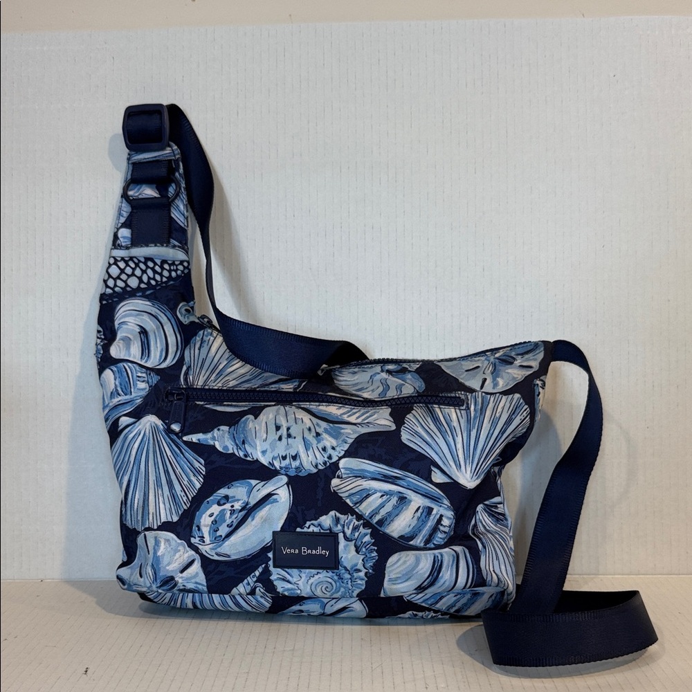 *Vera Bradley Morning Shells Navy Seashell Crossbody Bag